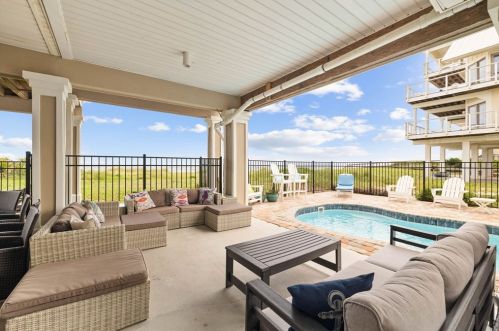 1716 Magnolia Rd, Saint George Island FL  32328-2203 exterior