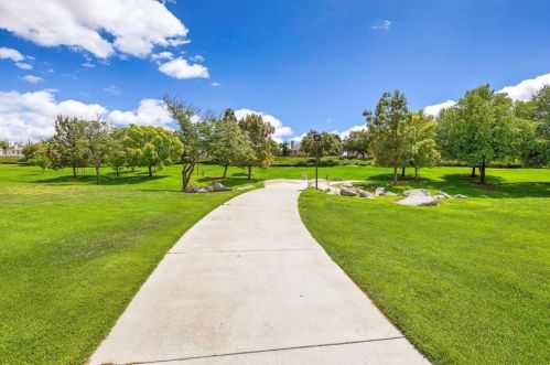 32539 Strigel Ct, Temecula CA  92592-1144 exterior