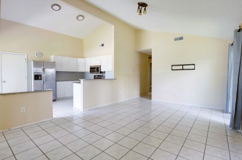 5439 Fife Ln, Boynton Beach, FL 33472-1239