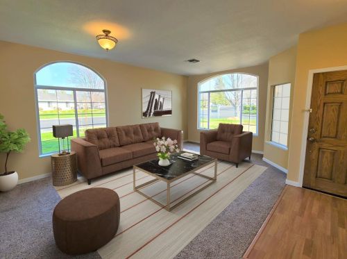 99 Ainsworth Way, Folsom CA  95630-7600 exterior