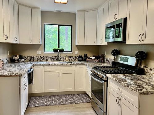 10683 Alta Sierra Dr, Grass Valley CA  95949-6847 exterior