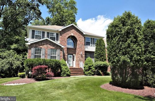 23 Roosevelt Way, Trenton, NJ 08691-3086