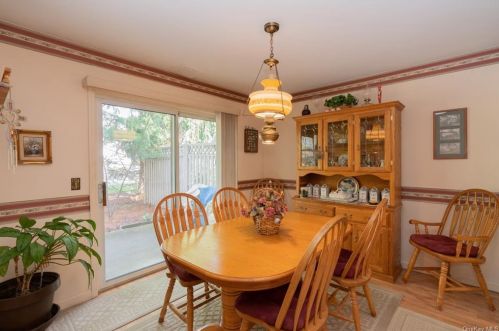 9 Deer Xing Dr, Fishkill NY  12524-1365 exterior