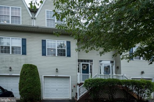 225 Jefferson Ave, Downingtown, PA 19335-3085