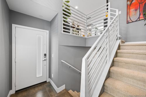 7784 Stylus Dr, San Diego, CA 92108-2619