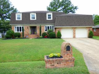 208 Shore Side Rd, Chesapeake, VA 23320-6924