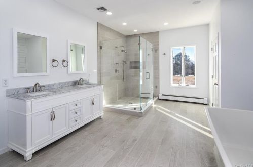 245 Bear Ridge Rd, Pleasantville NY  10570-1801 exterior