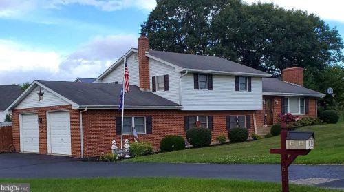 167 Cleversburg Rd, Lees Cross Roads, PA 17257-9418