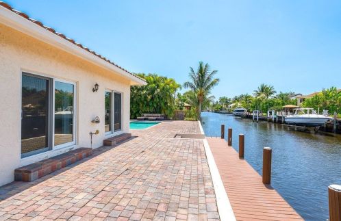 1500 5th Ave, Boca Raton FL  33432-7147 exterior