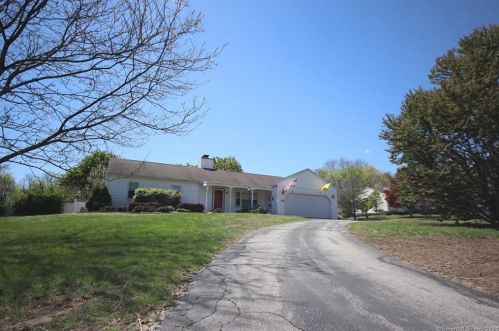 551 New London Rd, Colchester, CT 06420-4103