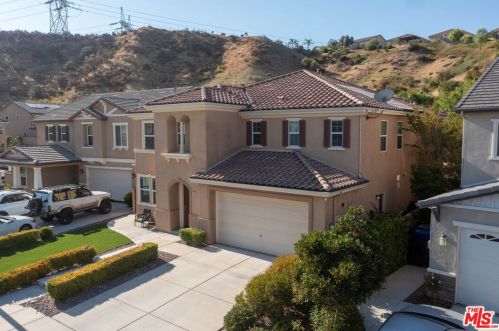 20530 Brookie Ln, Santa Clarita, CA 91350-3678