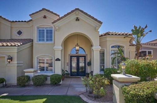 2111 Clipper Ln, Gilbert, AZ 85234-2827