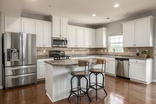 1001 Grey Fox Cir, Bridgeville PA  15017-3812 exterior