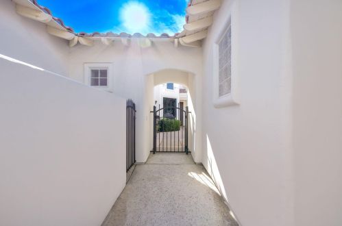 79475 Mandarina, La Quinta CA  92253-8539 exterior