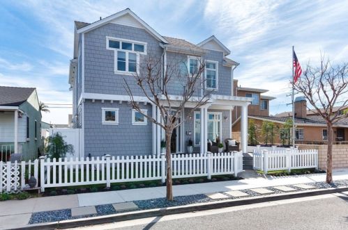 312 13th St, Seal Beach, CA 90740-6505