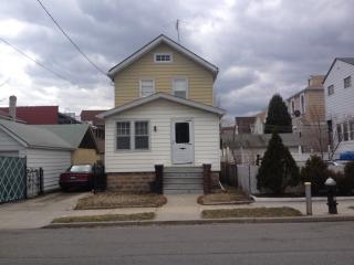 1409 Edison Ave, Bronx, NY 10461-5911