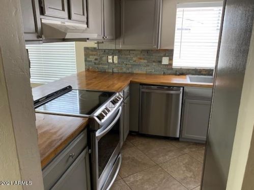 3102 Los Altos Dr, Chandler AZ  85224-1121 exterior