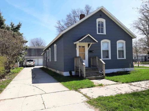719 Oakland Ave, Green Bay, WI 54304-2614