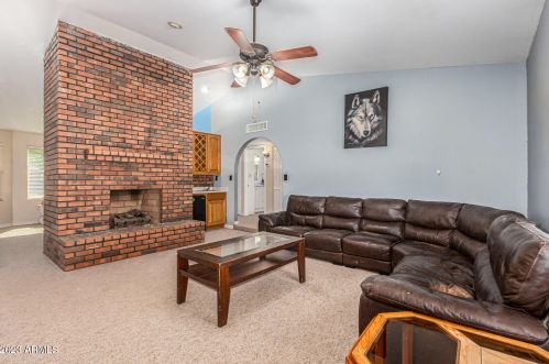 35643 7th St, Phoenix AZ  85086-7409 exterior