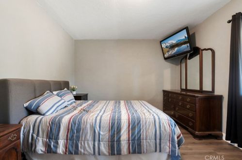 32677 Mesa Dr, Lake Elsinore CA  92530-4648 exterior
