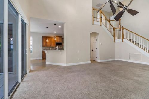 16200 Parque Ln, Naples FL  34110-2826 exterior