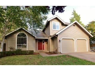 2107 Cosmoledo St, Eugene, OR 97402-1198