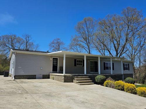 313 Beallsville Rd, Bentleyville, PA 15314-1570