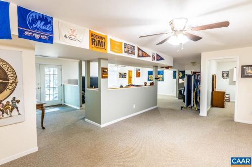 11 Shiloh Ct, Bybee VA  22963-3217 exterior