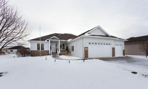 4412 5th St, Moorhead, MN 56560-6767
