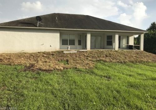 2514 14th St, Lehigh Acres, FL 33976-3139
