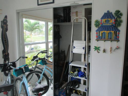 160 Lk Meryl Dr, West Palm Beach FL  33411-3396 exterior