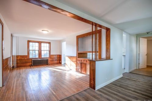 28 Granby Rd, Granby CT  06035-2100 exterior