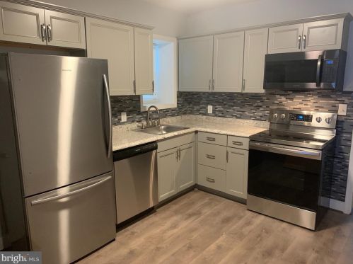 1014 Green St, Norristown, PA 19401-3804