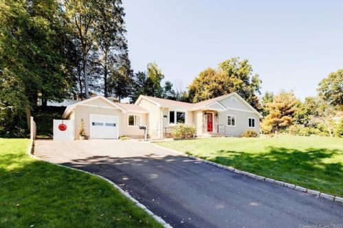 46 Muriel Dr, Stamford, CT 06907-1313