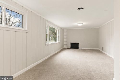 3216 Hewitt St, Falls Church VA  22042-2508 exterior