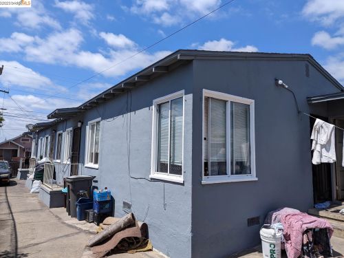 1422 83rd Ave, Oakland, CA 94621-2206