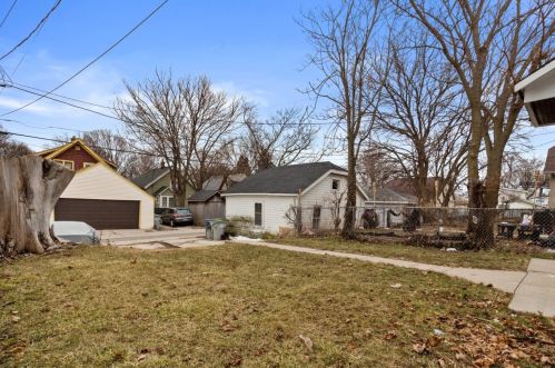 2638 56th St, Milwaukee WI  53210-2235 exterior