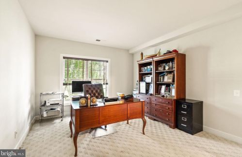 20906 Mcintosh Pl, Leesburg VA  20175-6372 exterior