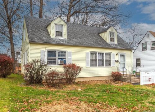 39 Adams Ave, Middletown, NY 10940-6530