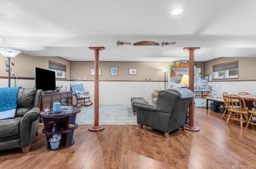 338 Crestway Rd, Englewood OH  45315-9702 exterior