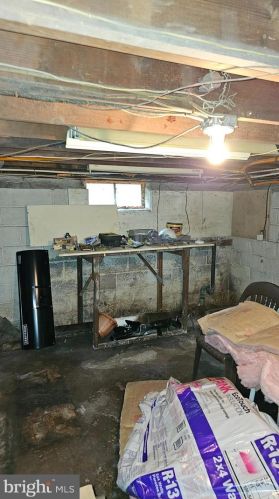 918 Parkside Ave, Trenton NJ  08618-2827 exterior