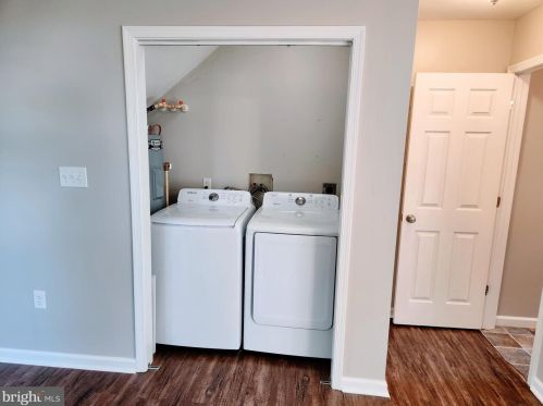 525 Center St, Laurel DE  19956-1331 exterior