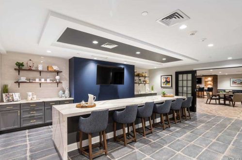 9 Gerhard Rd, Hicksville NY  11803-5500 exterior