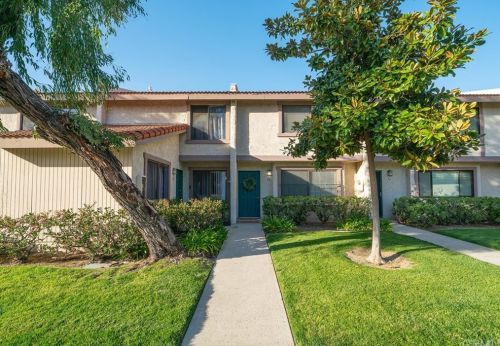 1910 Palmyra Ave, Orange CA 92866-2548 exterior
