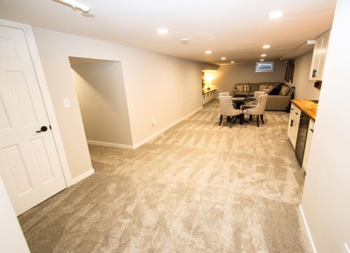 4946 Dean Rd, Milwaukee WI  53223-3124 exterior