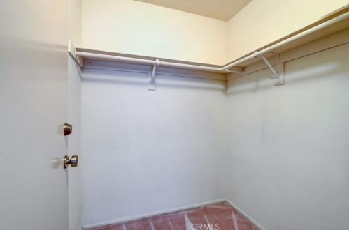 11690 Lakewood Blvd, Downey CA  90241-5272 exterior