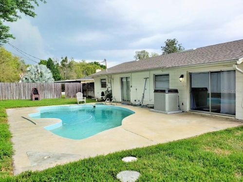 5036 The Oaks Cir, Orlando, FL 32809-3049