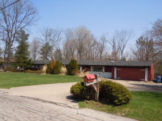 7657 Millerwood Ln, Cleveland, OH 44130-5802