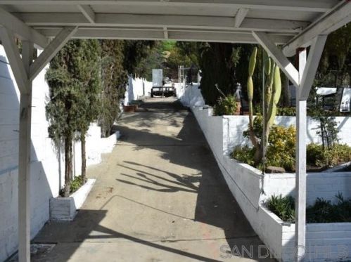 6255 Primrose Dr, La Mesa CA  91942-4030 exterior