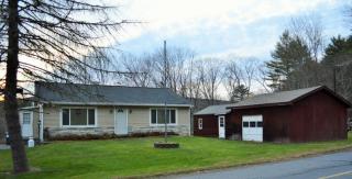 980 Towpath Rd, Hawley, PA 18428-7830